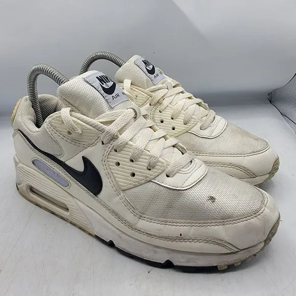 Nike Air Max 90 Womens 8.5 White Sail Ghost Running Shoes Athletic CZ6221-100