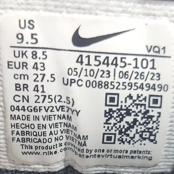 Nike Air Monarch IV 415445-101 Mens Size US9.5 White Black Leather Workout Shoes