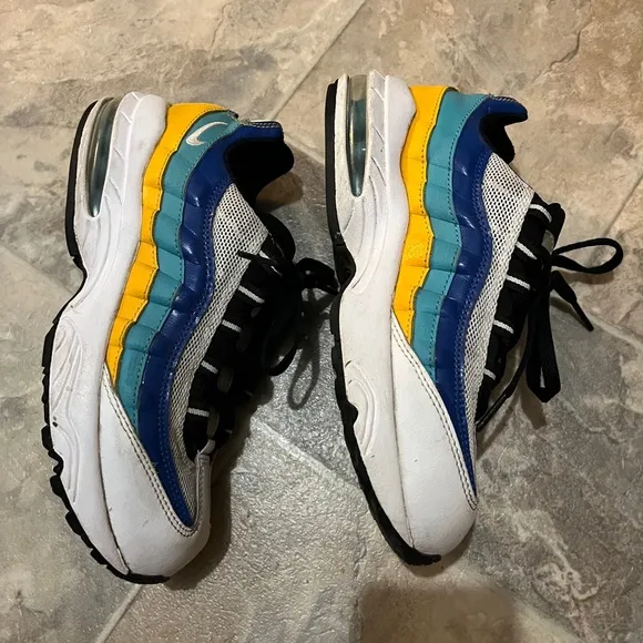 Nike airmax shoes