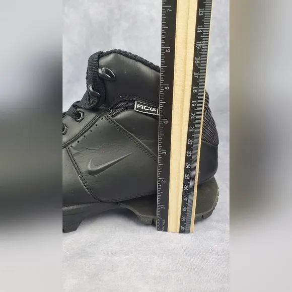 Nike All Condition Gear ACG Black Leather Hiking Boots Sz 7Y