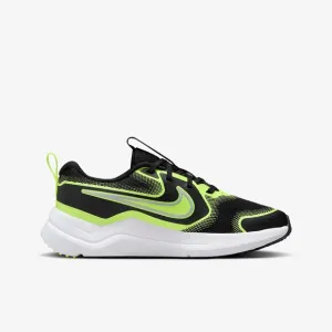 NIKE BIG KIDS GIRLS GREEN COSMIC RUNNING SHOES US 7Y/ UK6/ EUR40