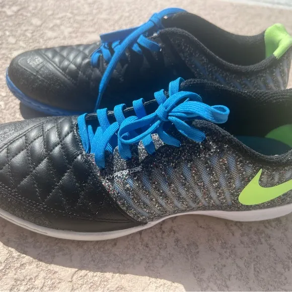 Nike Black and Blue Men's Athletic Shoes
