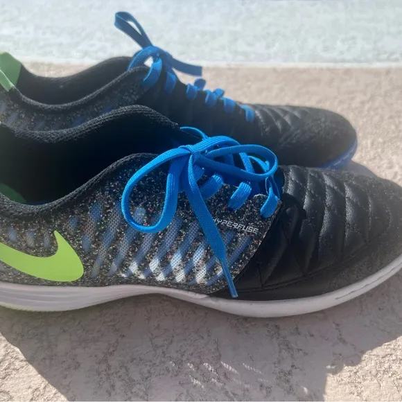 Nike Black and Blue Men's Athletic Shoes