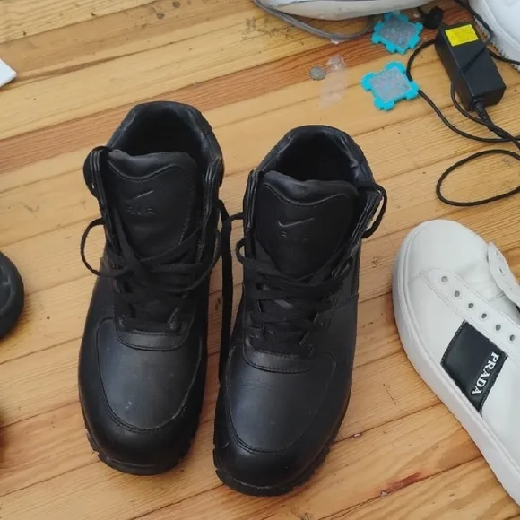 Nike Black Chunky Sole Sneakers