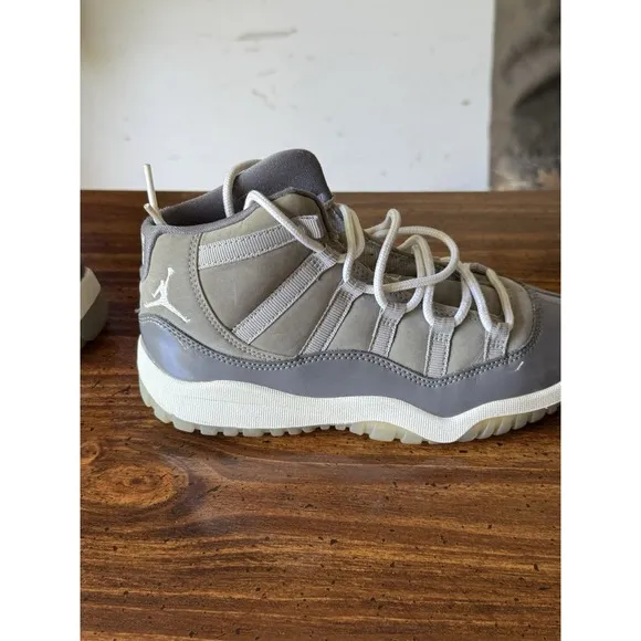 Nike Boys Air Jordan 11 Retro 378039-005 Gray Basketball Shoes Sneakers Size 2Y
