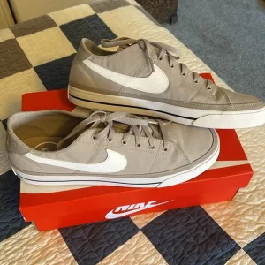 Nike Court Canvas Size 11 Sneakers