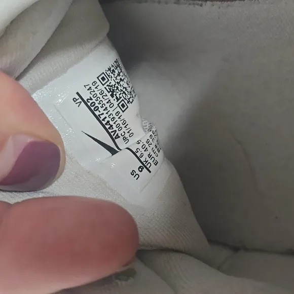 Nike Cream Sneakers with Cushioned Sole and Breathable Material