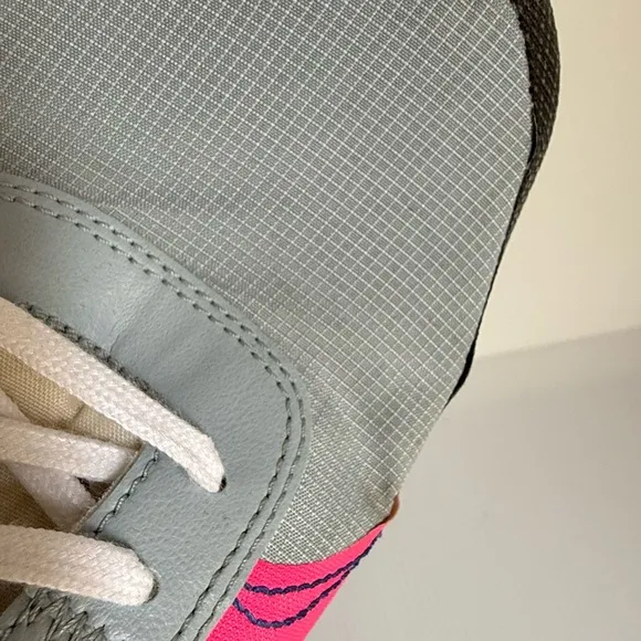 Nike Daybreak Type SE Light Blue &amp; Pink Shoes Waffle Sole, Retro Running