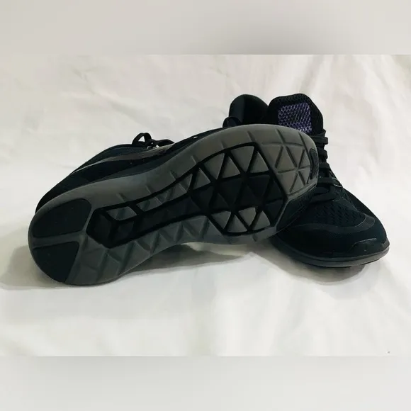 Nike Flex sneakers 2017 RN BTS sneakers lace up black. 7.5