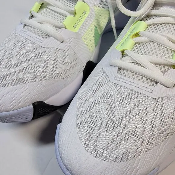 Nike Giannis Immortality 2 Basketball Shoes Men's 10 White Black DM0825-101