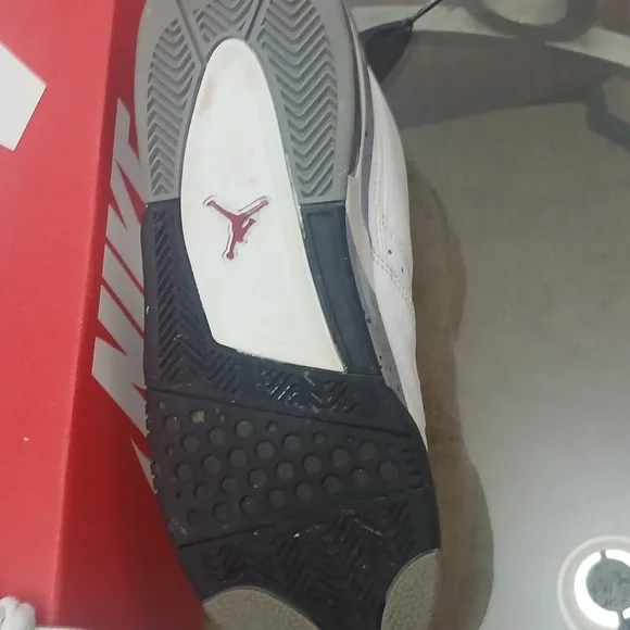 Nike Jordan 23 Youth White and Black Sneakers