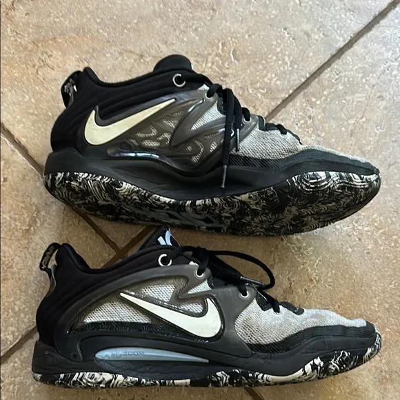 Nike KD 15 Refuge Shoes