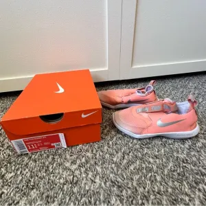 Nike Kids Flex Runner PS‎ Crimson Bliss Shoes Sneakers With Box Size 11.5