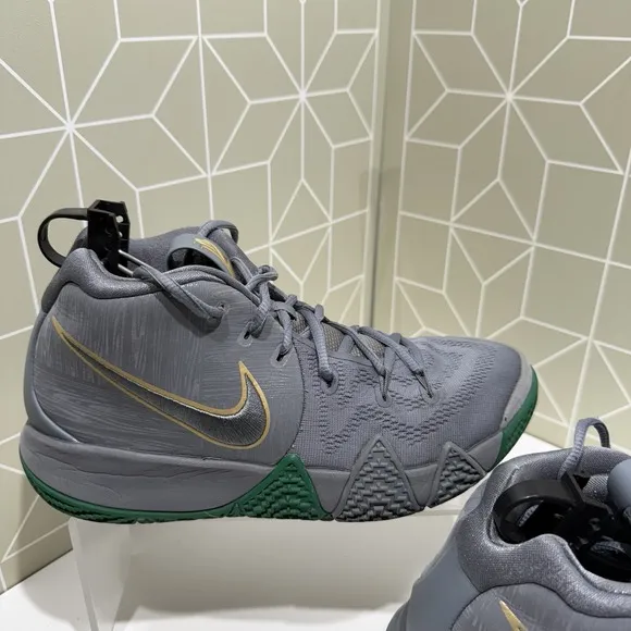 Nike Kyrie 4 City Guardians Celtics Green Gray Mens Sz 7 M Shoes