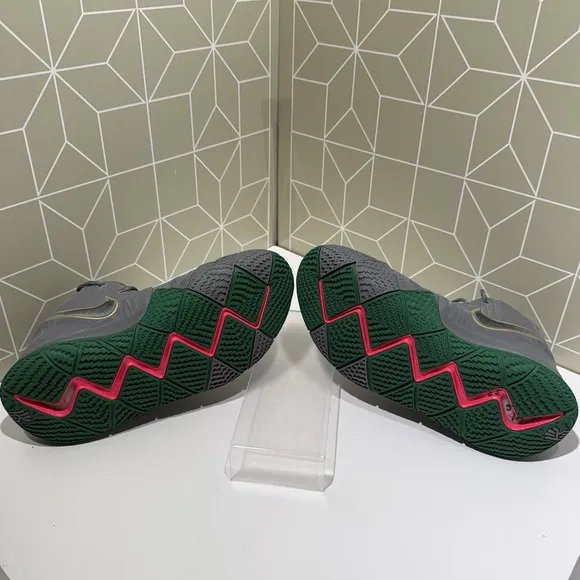 Nike Kyrie 4 City Guardians Celtics Green Gray Mens Sz 7 M Shoes