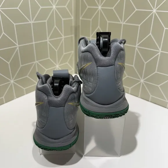 Nike Kyrie 4 City Guardians Celtics Green Gray Mens Sz 7 M Shoes