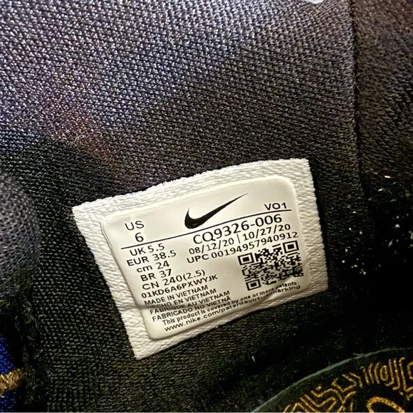Nike Kyrie 7, “Chinese New Year” Basketball Shoes - Sz 6