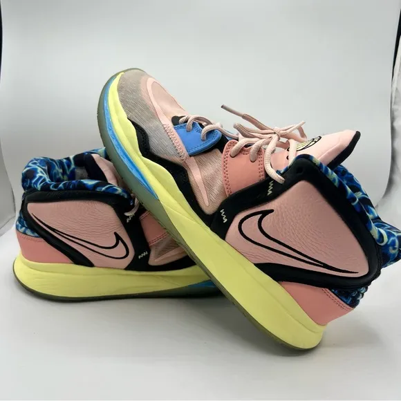 Nike Kyrie Infinity Nike Basketball Shoes - Blue and Pink