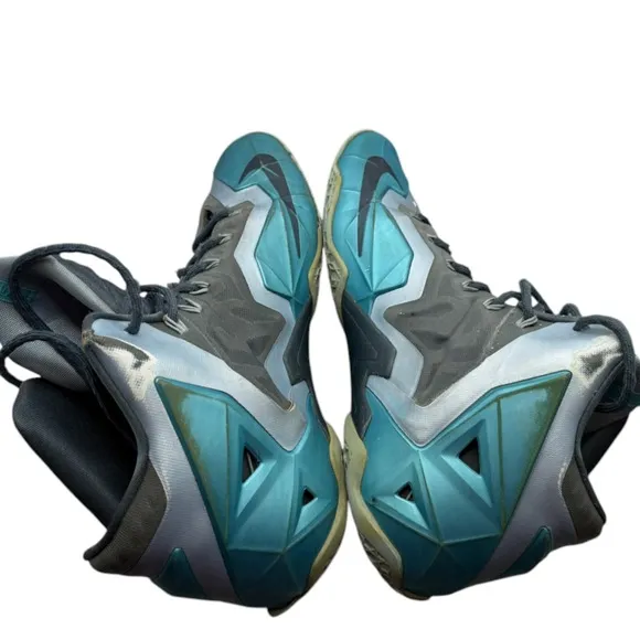 Nike LEBRON 11 XI Gamma Blue 616175-401 Size 13 Men's Basketball Shoes Rare