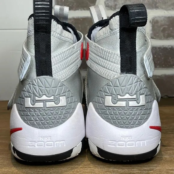 Nike LeBron Soldier 11 'Silver Bullet' 897646-007 Size 14