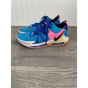 Nike LeBron Witness VII 7 Royal Pink Black Rare Men’s Size 10 Shoes DM1123 400