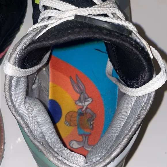 Nike LeBron XVIII Low EP 18 (Bugs vs Marvin) 12.5
