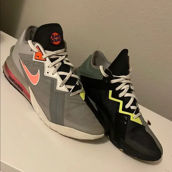 Nike LeBron XVIII Low EP 18 (Bugs vs Marvin) 12.5