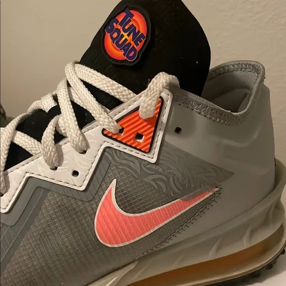 Nike LeBron XVIII Low EP 18 (Bugs vs Marvin) 12.5