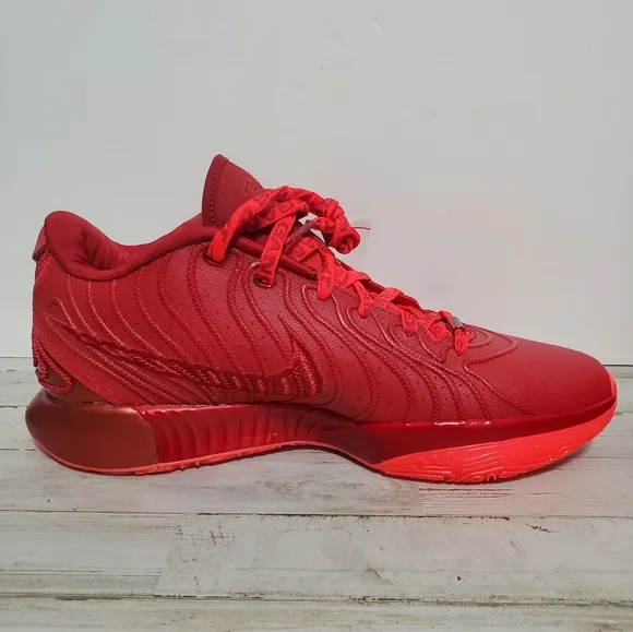Nike Lebron XXI Bright Crimson Gym Red HF5951-600 Mens Size 11.5 NEW W/O BOX