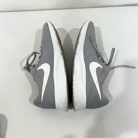Nike Lot of Two Pair Shoes Green And Gray Sneakers Size 8 Men's