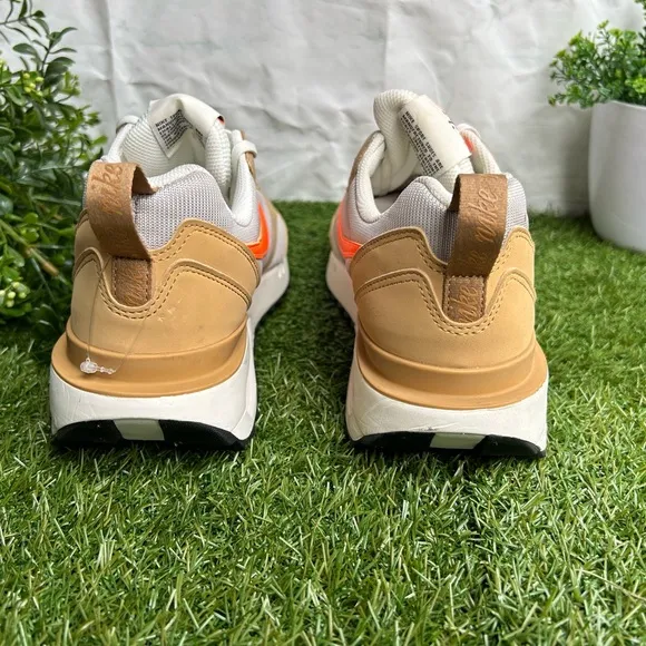 Nike  men Air MaxDawn ElementalGold Total Orange Gold  Men Size 8 new