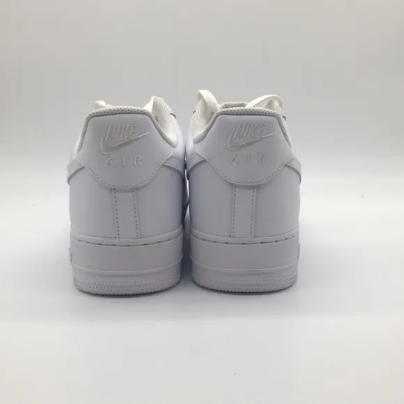 Nike Men's Air Force 1 Low '07 Triple White Casual Sneaker CW2288-111 USED Sz 7
