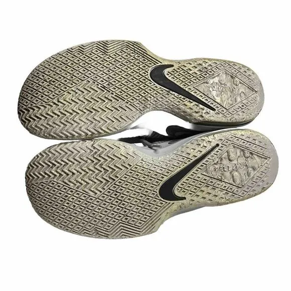 Nike Mens Air Max Infuriate 2 Low  Top Gray Running Shoes  Size‎ 9.5 (O)