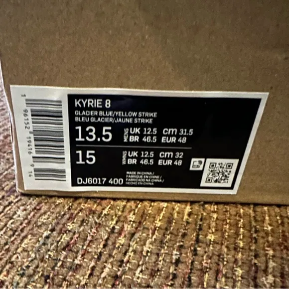 NIKE men’s Kyrie 8 Eagle Sneakers