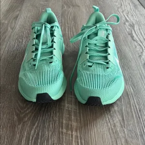 Nike Mint Green Running Shoes