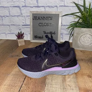 NIKE REACT INFINITY RUN FLYKNIT 3 SNEAKERS - PURPLE