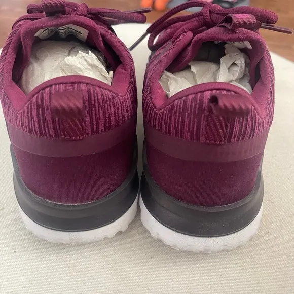 Nike Renew Arena Shoes Bordeaux True Berry Ladies Sz 10 Sneakers Running