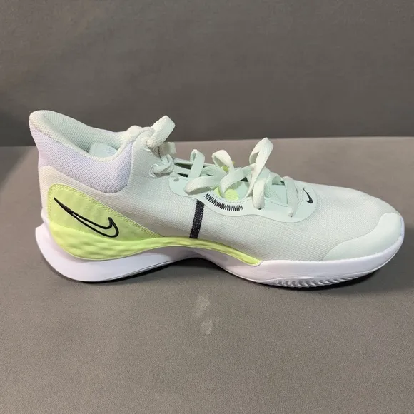 Nike Renew Elevate 3 Basketball Shoes Sneakers 11 In White Barely Green Sports