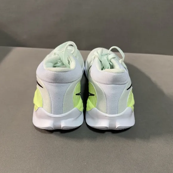 Nike Renew Elevate 3 Basketball Shoes Sneakers 11 In White Barely Green Sports