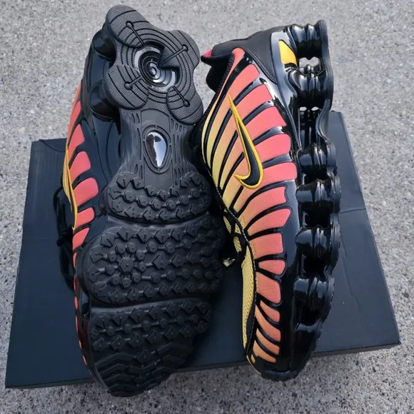 Nike  Shox TL Black and Yellow Sneaker Men Size 13