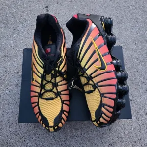 Nike  Shox TL Black and Yellow Sneaker Men Size 13