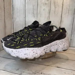 Nike Space Hippie 04 Mens Size 10 Gray Athletic Running Shoe Sneakers CZ6398-010