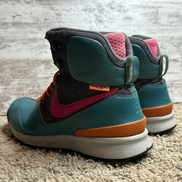 Nike Statis ACG Waterproof Boot sz 6.5