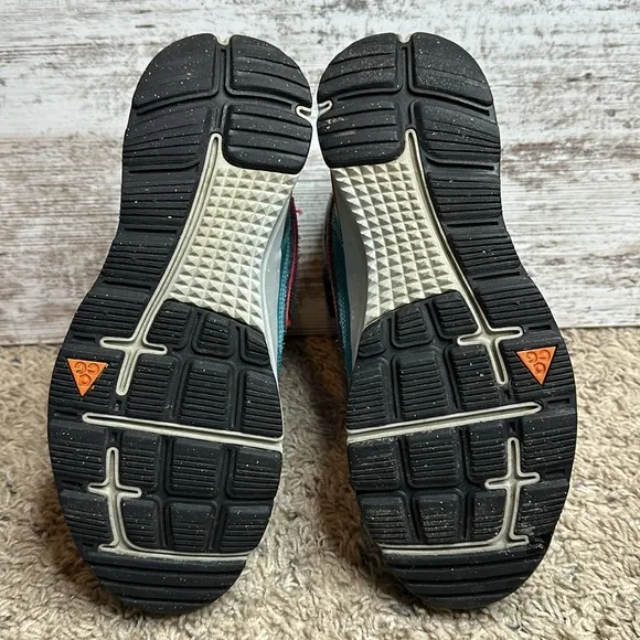 Nike Statis ACG Waterproof Boot sz 6.5