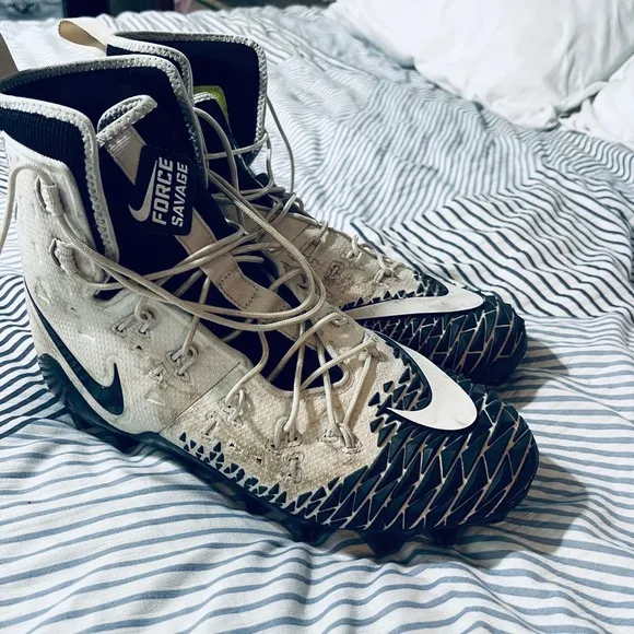 Nike Vapor Max Cleats Black and White - Size 9.5