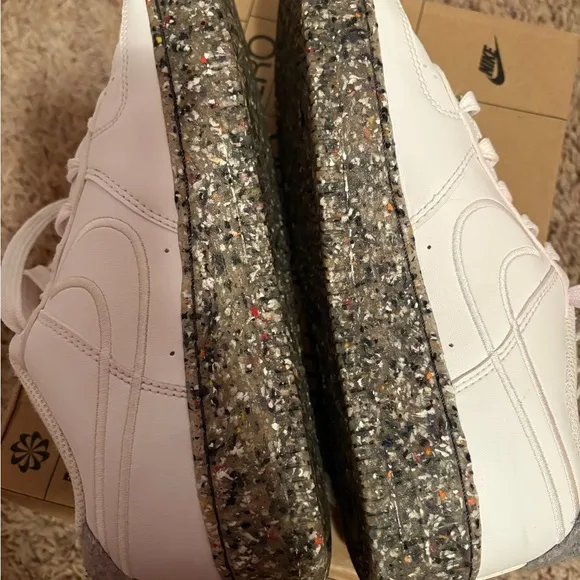 Nike White Sneakers with Speckled Sole