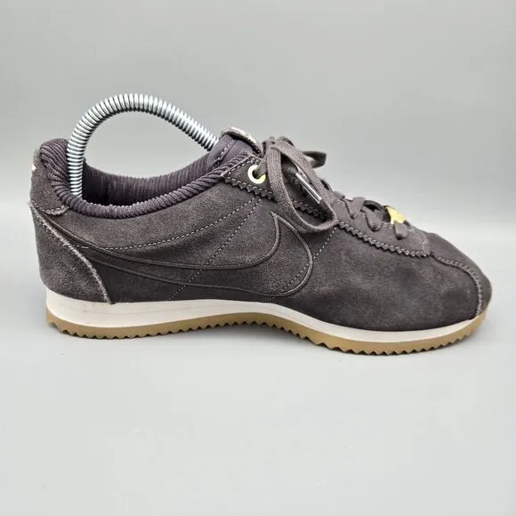 Nike Womens Cortez x Maria Sharapova Size 9.5 Gray Suede Gum Sole Sneakers