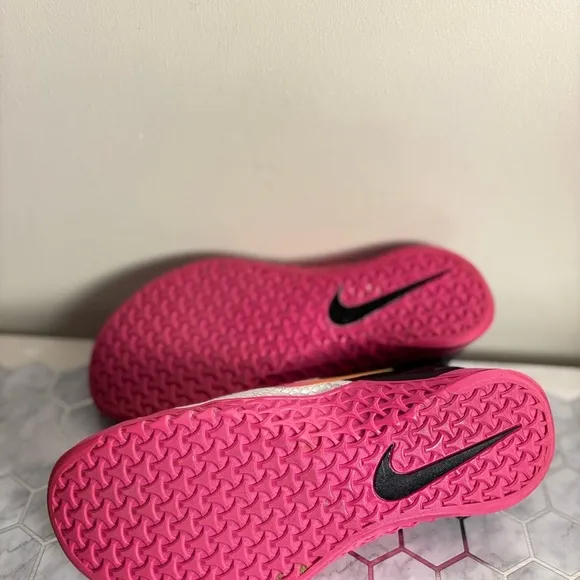 Nike Women’s Metcon 4 XD Athletic Shoe, Size 9