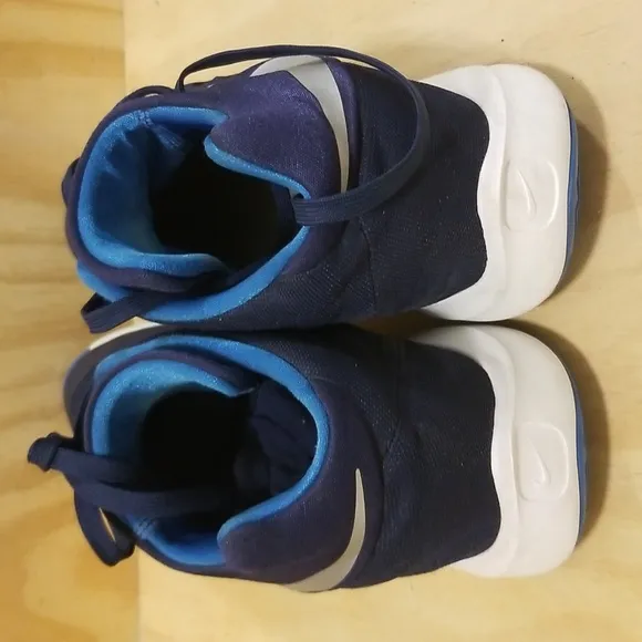Nike Zoom Hyperquickness  Navy Blue Size 13
