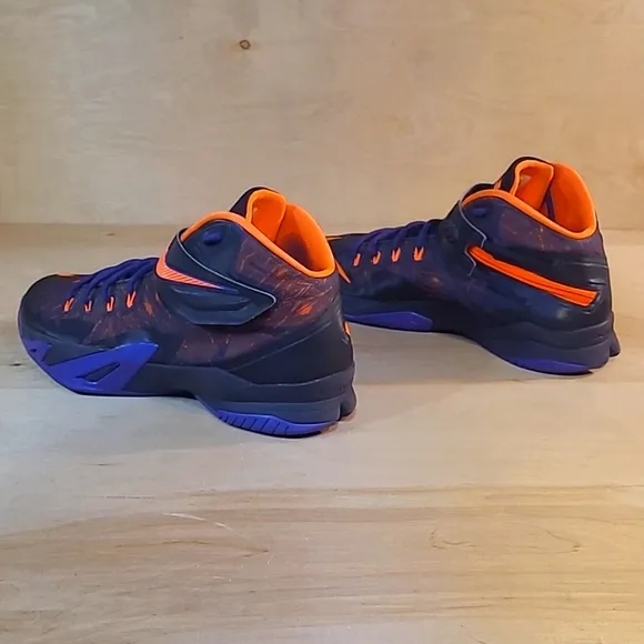 Nike Zoom Lebron Solider 8 Cave Purple Mens Basketball Sneakers
